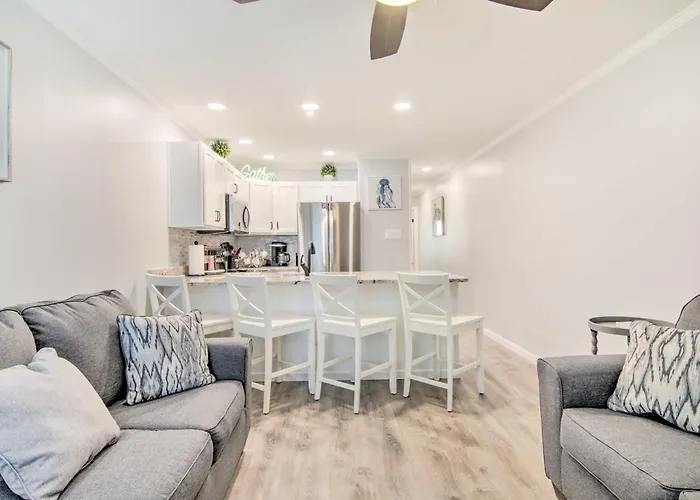Apartment Stroll To Shore Condo With Pool In Ocean City! Ocean City